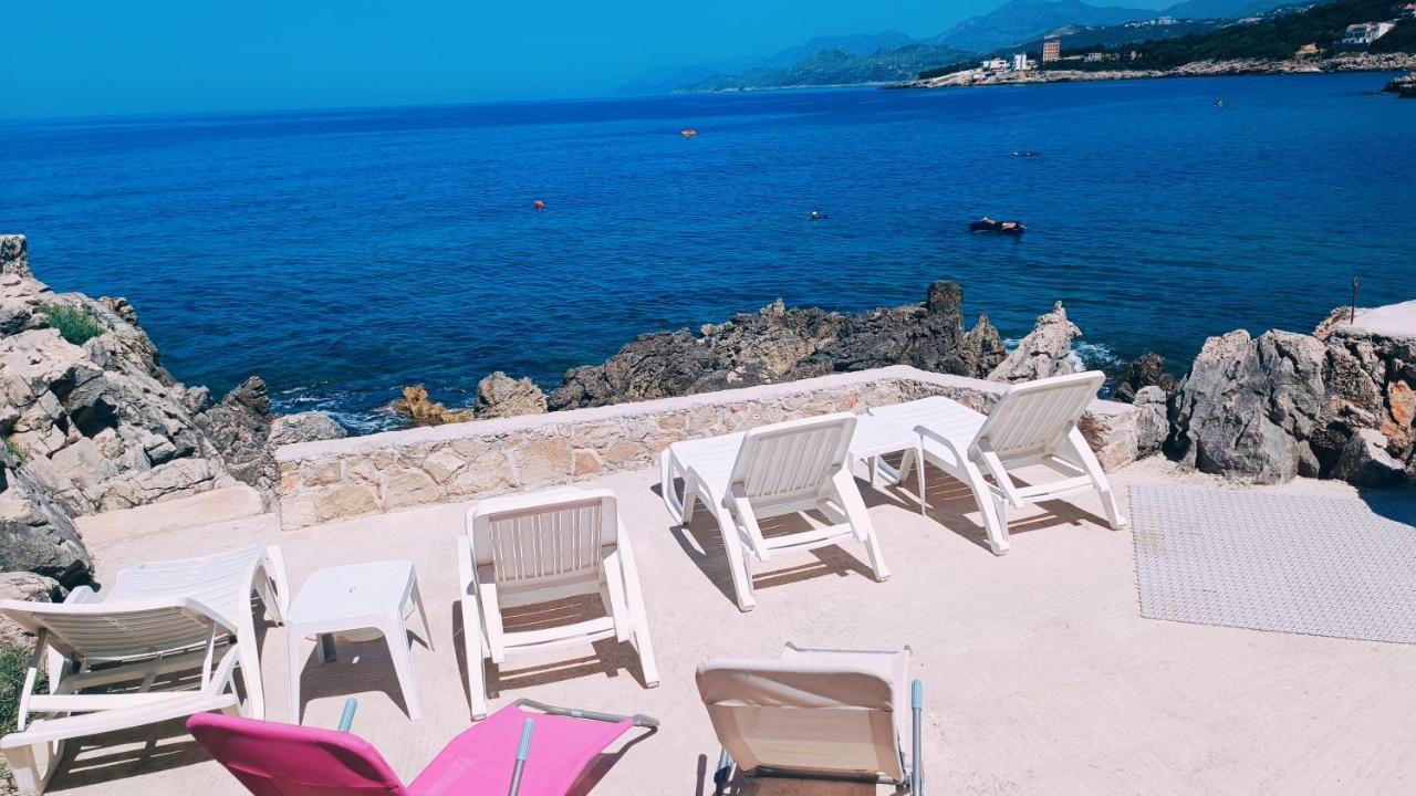 Beach Apartment With Beach Chairs N.1 Утеха Екстериор снимка