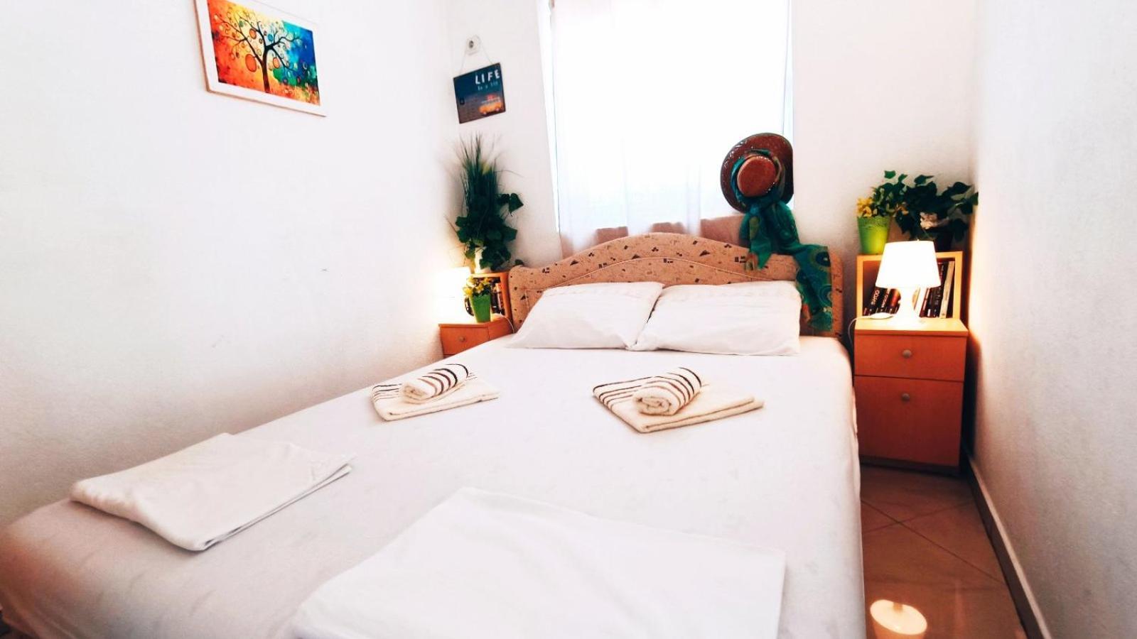 Beach Apartment With Beach Chairs N.1 Утеха Стая снимка